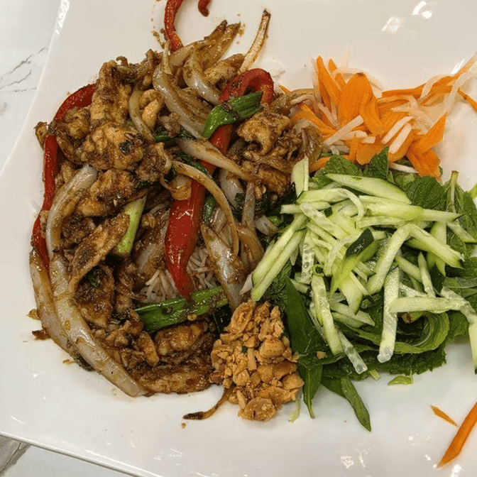 Lemongrass Chicken / vermicelli